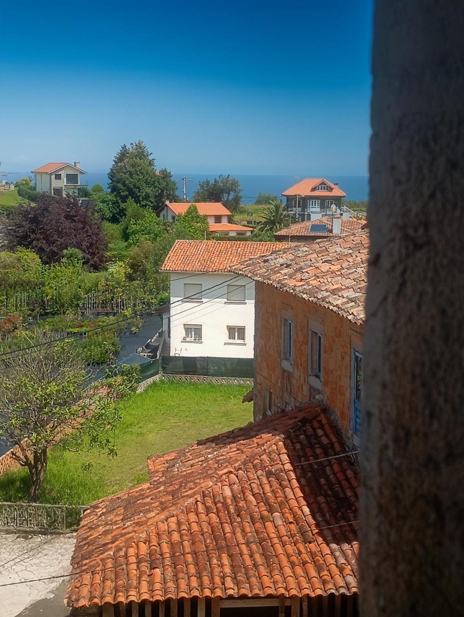El Juacu Pension Llanes Buitenkant foto